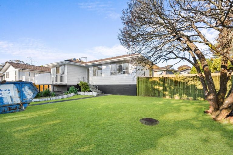 Photo of property in 36 Frobisher Way, Clendon Park, Auckland, 2103