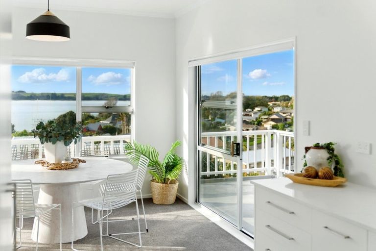 Photo of property in 21 Bramley Drive, Omokoroa, 3114