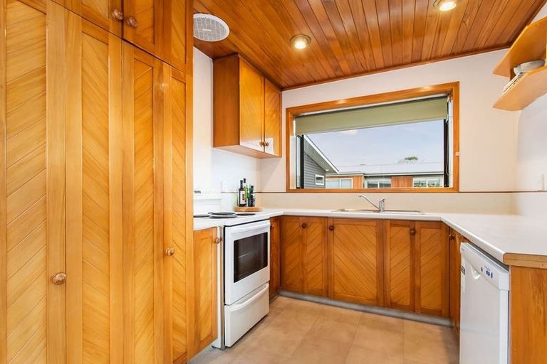 Photo of property in 389 Estuary Road, South New Brighton, Christchurch, 8062