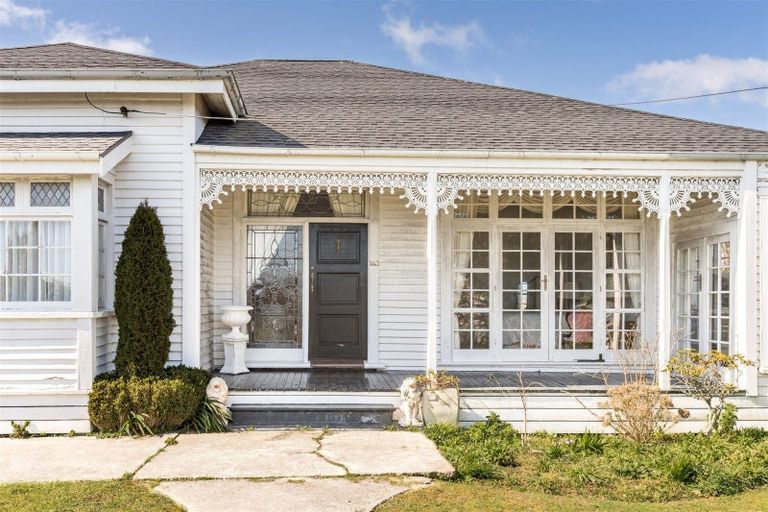 Photo of property in 143 Russell Street, Westport, 7825