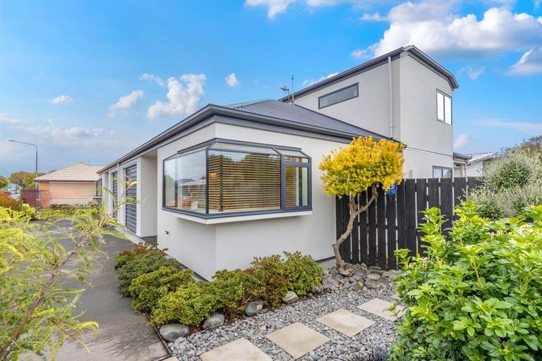 Photo of property in 39 Tennyson Street, Sydenham, Christchurch, 8023