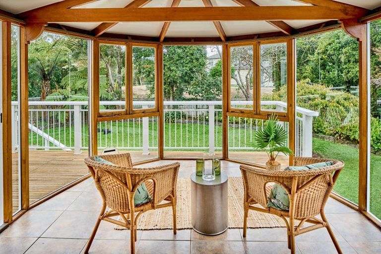 Photo of property in 32 Wai-iti Crescent, Woburn, Lower Hutt, 5010