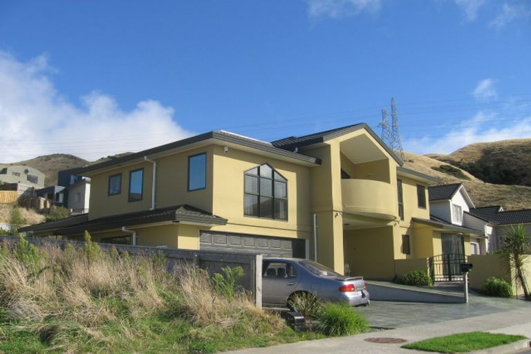 Photo of property in 10 Neston Grove, Churton Park, Wellington, 6037