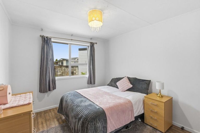 Photo of property in 49 Walton Road, Paraparaumu Beach, Paraparaumu, 5032