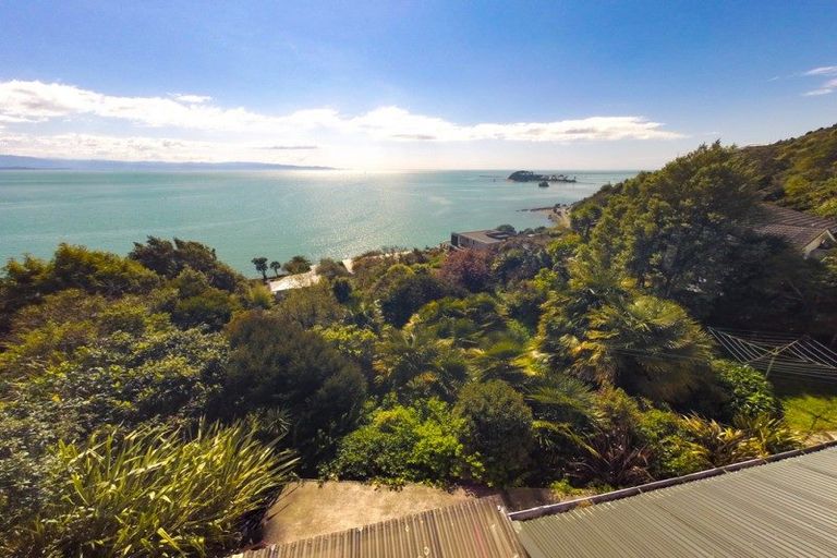 Photo of property in 3 Grenville Terrace, Moana, Nelson, 7011