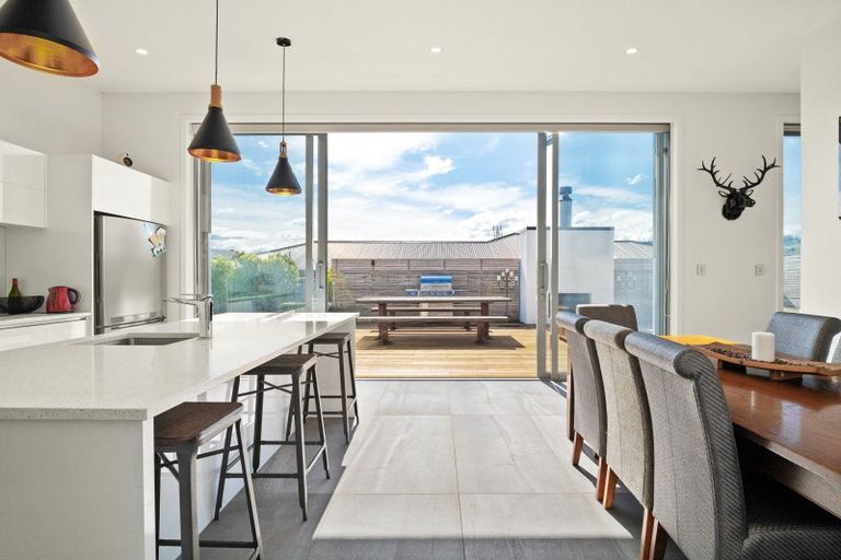 Photo of property in 21 Awa Toru Drive, Fairfield, Dunedin, 9018