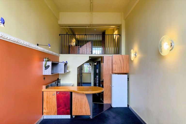 Photo of property in Qba Apartments, 1m/51 Webb Street, Mount Cook, Wellington, 6011