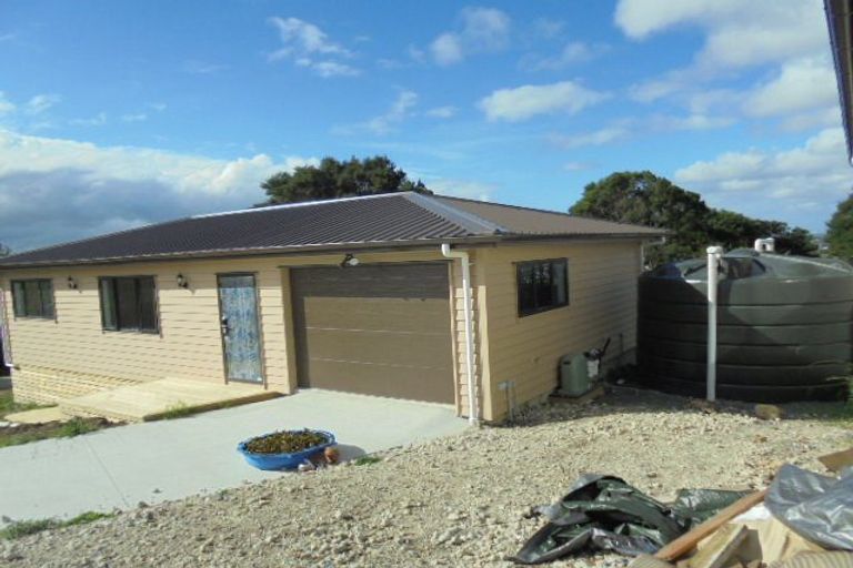 Photo of property in 300 Sturges Road, Henderson Valley, Auckland, 0612