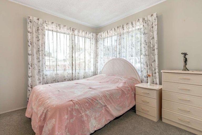 Photo of property in 8a Inverell Place, Mount Maunganui, 3116