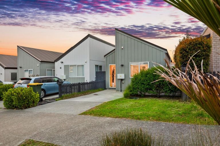 Photo of property in 53 Matakohe Road, Westgate, Auckland, 0814