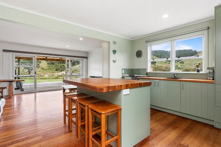 Photo of property in 198 Rautawhiri Road, Helensville, 0875