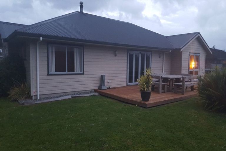 Photo of property in 73 Reading Street, Greytown, 5712