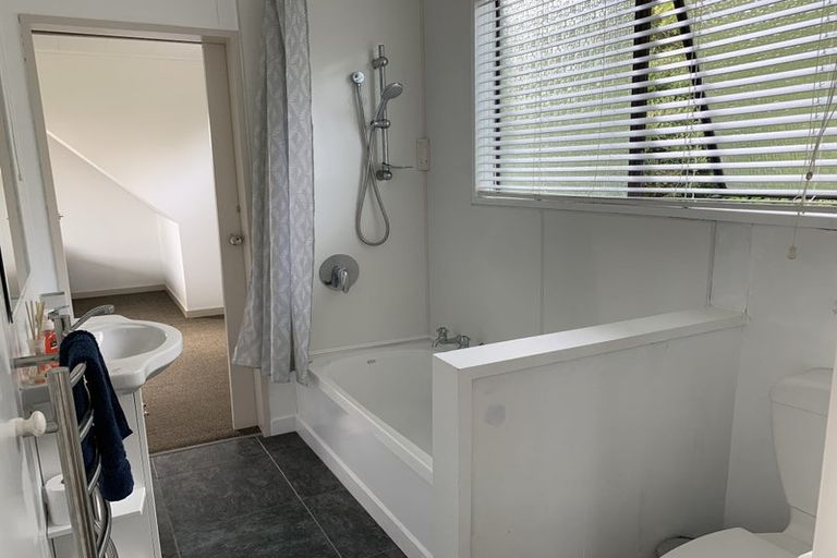 Photo of property in 1a Glengyle Street, Vauxhall, Dunedin, 9013