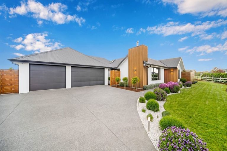 Photo of property in 19 Barewood Grove, West Melton, 7618