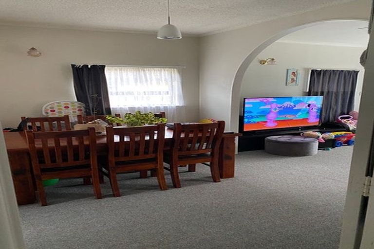 Photo of property in 1/43 Victoria Road, Papatoetoe, Auckland, 2025