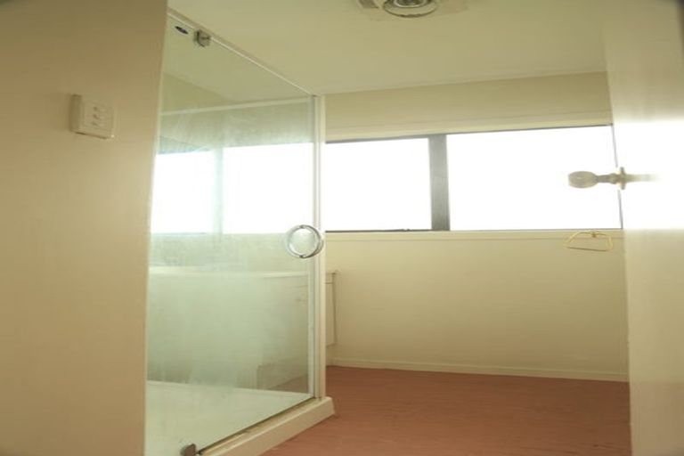 Photo of property in 148 Shifnal Drive, Randwick Park, Auckland, 2105