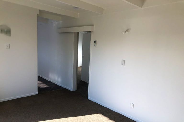 Photo of property in 151 Bruce Mclaren Road, Henderson, Auckland, 0612