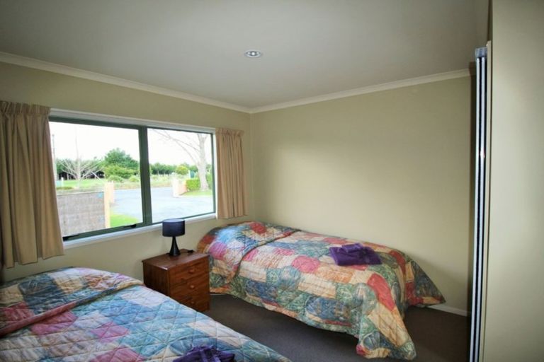 Photo of property in 192 Beach Road, Awamoa, Oamaru, 9495