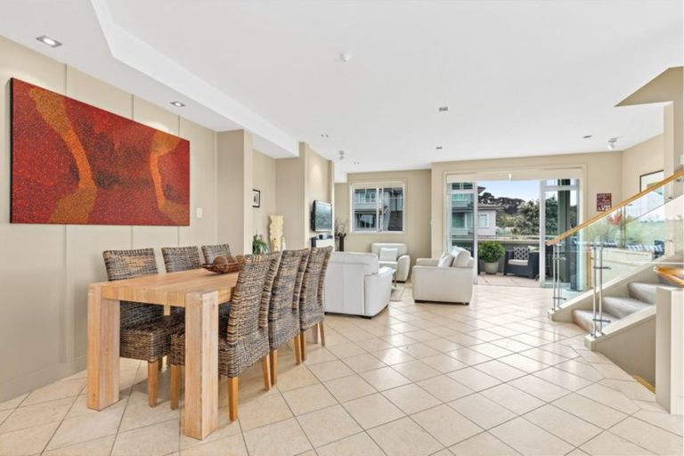 Photo of property in 28 Little Compton Mews, Snells Beach, 0920