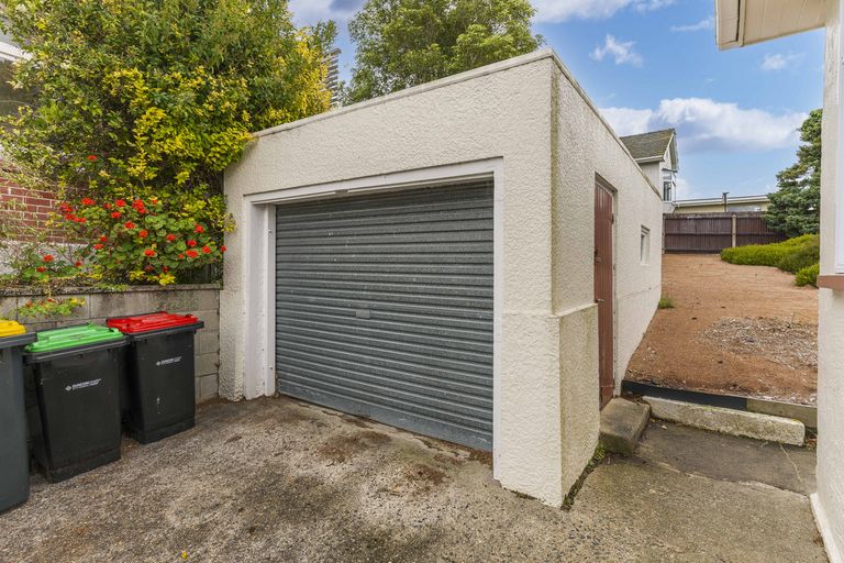 Photo of property in 36 Duckworth Street, Andersons Bay, Dunedin, 9013