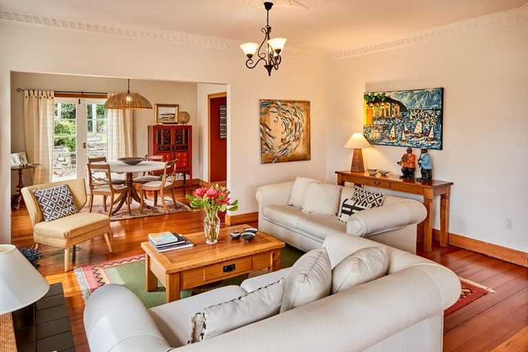 Photo of property in 267 Muritai Road, Eastbourne, Lower Hutt, 5013