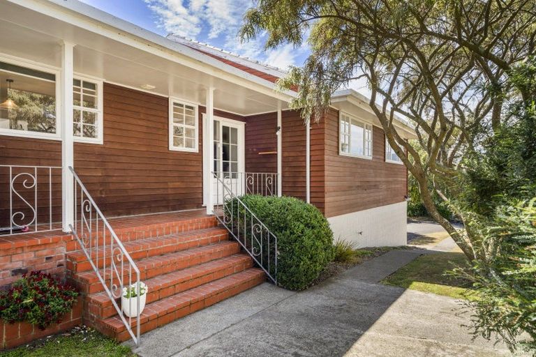 Photo of property in 75 Eatwell Avenue, Paraparaumu Beach, Paraparaumu, 5032