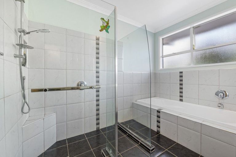 Photo of property in 3 Brassey Street, Waverley, 4510