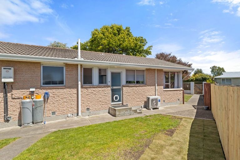 Photo of property in 2 Magenta Place, Broomfield, Christchurch, 8042
