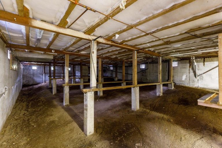 Photo of property in 79 Awanui Street, Merrilands, New Plymouth, 4312