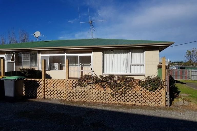 Photo of property in 2/63 Craigie Avenue, Kensington, Timaru, 7910