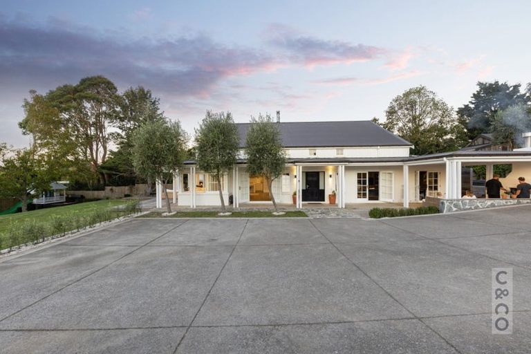 Photo of property in 853 State Highway 16, Waimauku, 0812