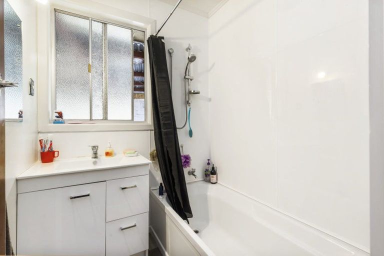 Photo of property in 4 Craig Place, Fairview Downs, Hamilton, 3214