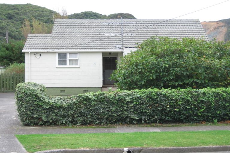 Photo of property in 75 Compton Crescent, Taita, Lower Hutt, 5011