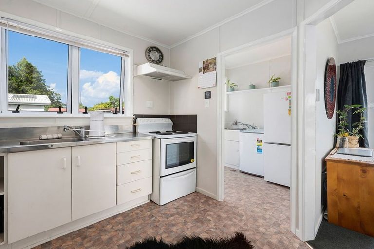 Photo of property in 4 Mihipeka Grove, Turangi, 3334