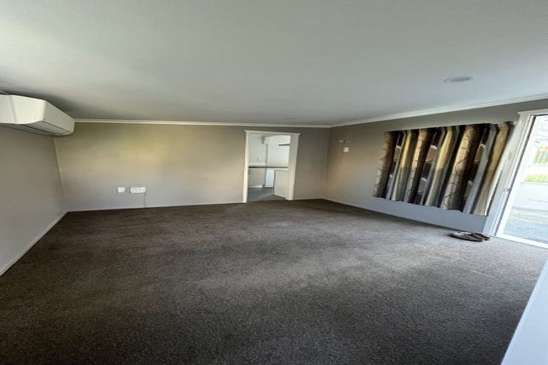 Photo of property in 3 Scott Street, Moturoa, New Plymouth, 4310