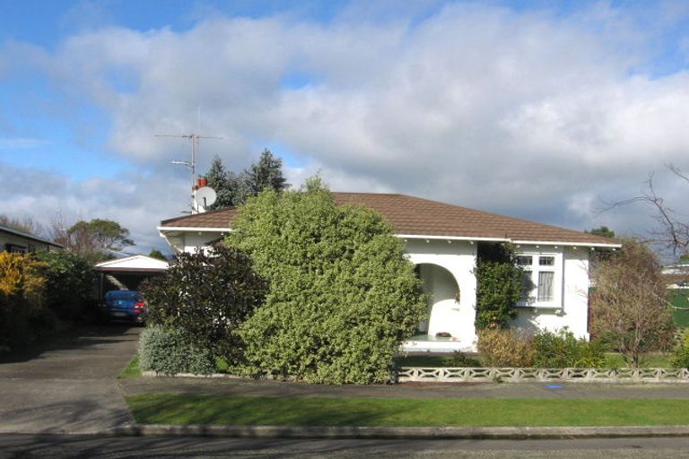 Photo of property in 45 Miro Street, Takaro, Palmerston North, 4410
