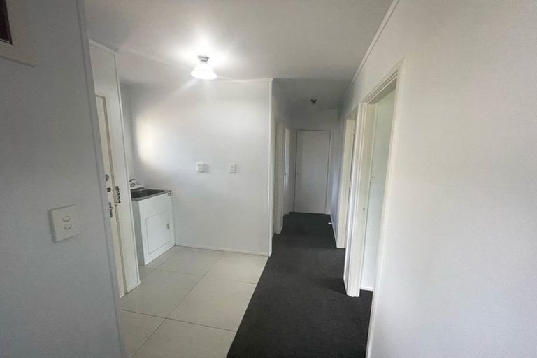 Photo of property in 4/3 Corin Avenue, Manurewa, Auckland, 2102