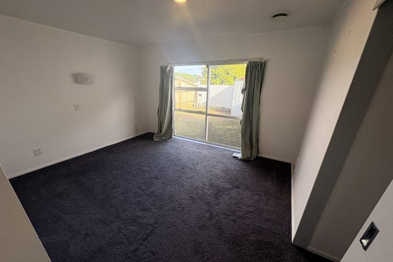 Photo of property in 1/2 Tainui Terrace, Mangere Bridge, Auckland, 2022