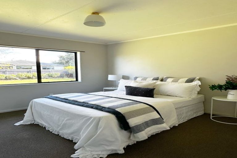 Photo of property in 19a Howard Road, Taradale, Napier, 4112