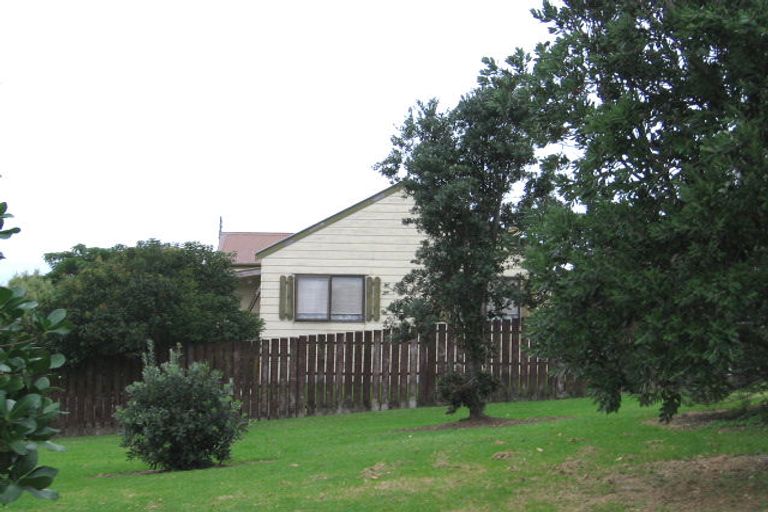 Photo of property in 465 Don Buck Road, Massey, Auckland, 0614