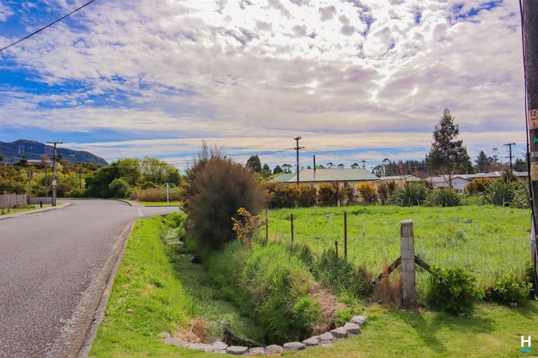 Photo of property in 37 Inverness Street, Dunollie, Runanga, 7803