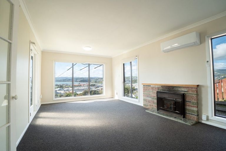 Photo of property in 35 Waiho Terrace, Elsdon, Porirua, 5022