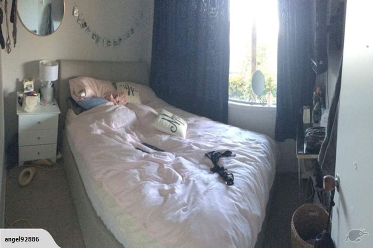 Photo of property in 1/55a West Lynn Road, Titirangi, Auckland, 0604