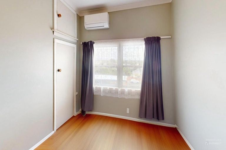 Photo of property in 24 Read Street, Levin, 5510