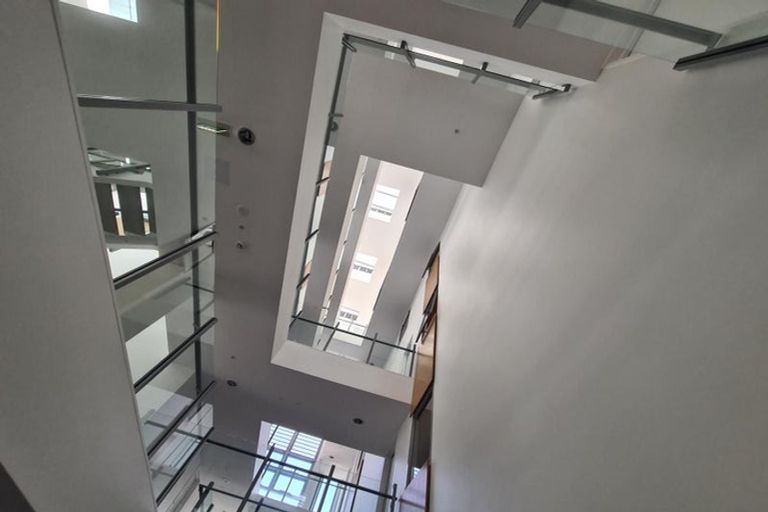 Photo of property in Bella Vista, 1f/84 Gunner Drive, Te Atatu Peninsula, Auckland, 0610