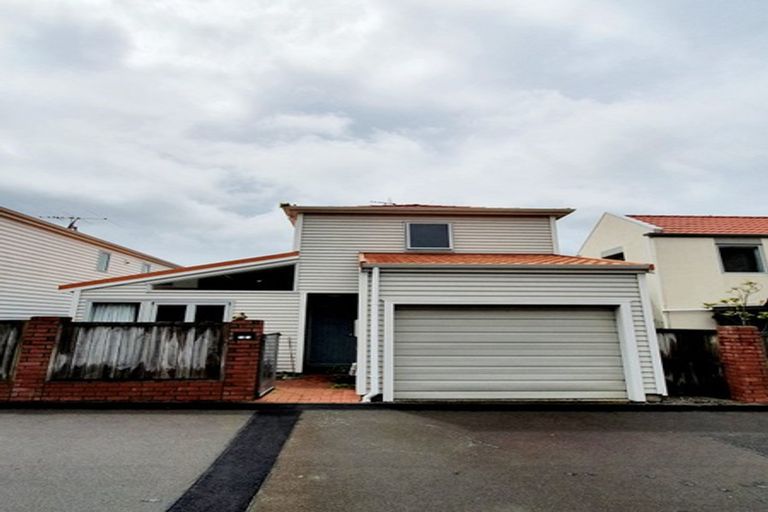 Photo of property in 19/36 Dee Street, Island Bay, Wellington, 6023