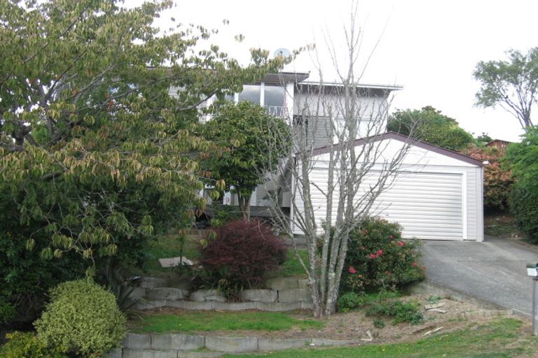 Photo of property in 13 Sunbrae Drive, Silverstream, Upper Hutt, 5019