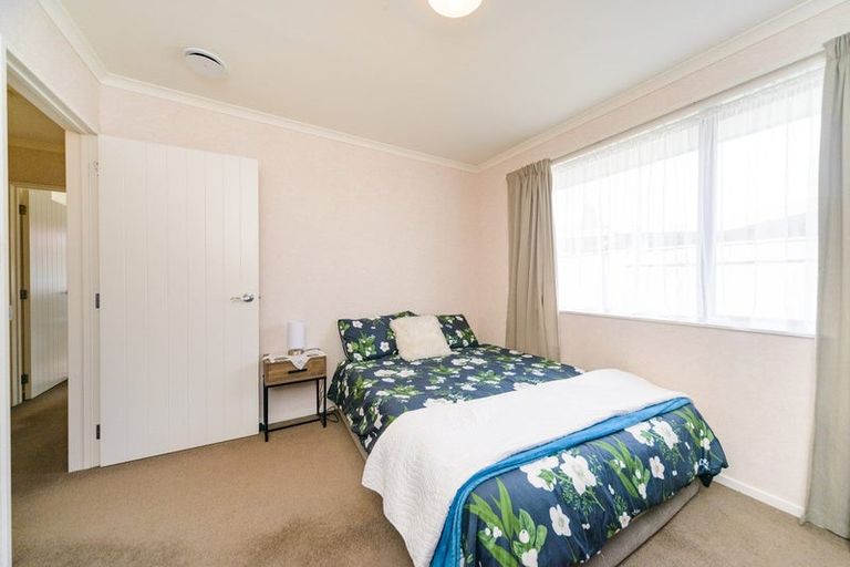 Photo of property in 37 Branigan Parade, Kelvin Grove, Palmerston North, 4414