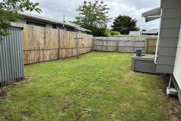 Photo of property in 22b Sandleigh Road, Hamilton Lake, Hamilton, 3204