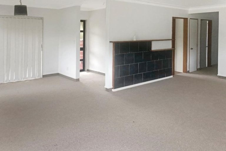 Photo of property in 65b Centreway Road, Orewa, 0931